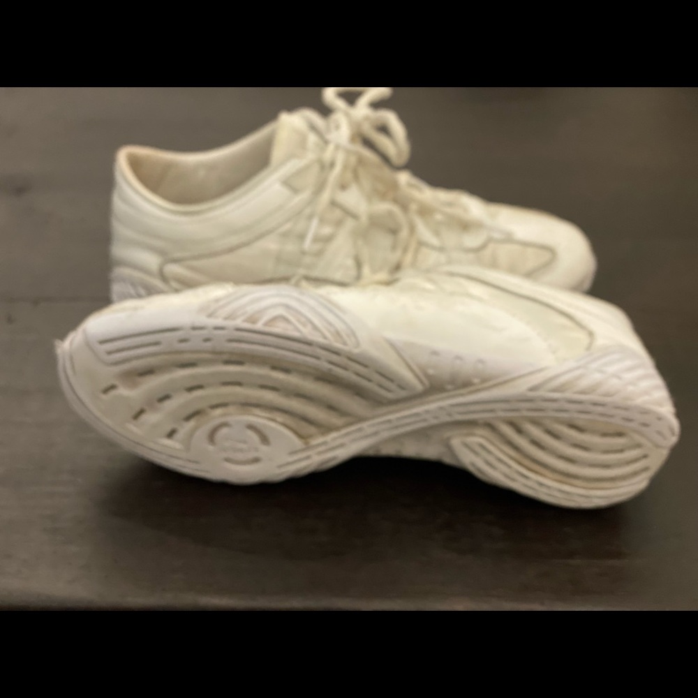 Nfinity Evolution sideline cheer shoes